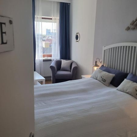 Ferienwohnung Wattkieker ビューズム エクステリア 写真